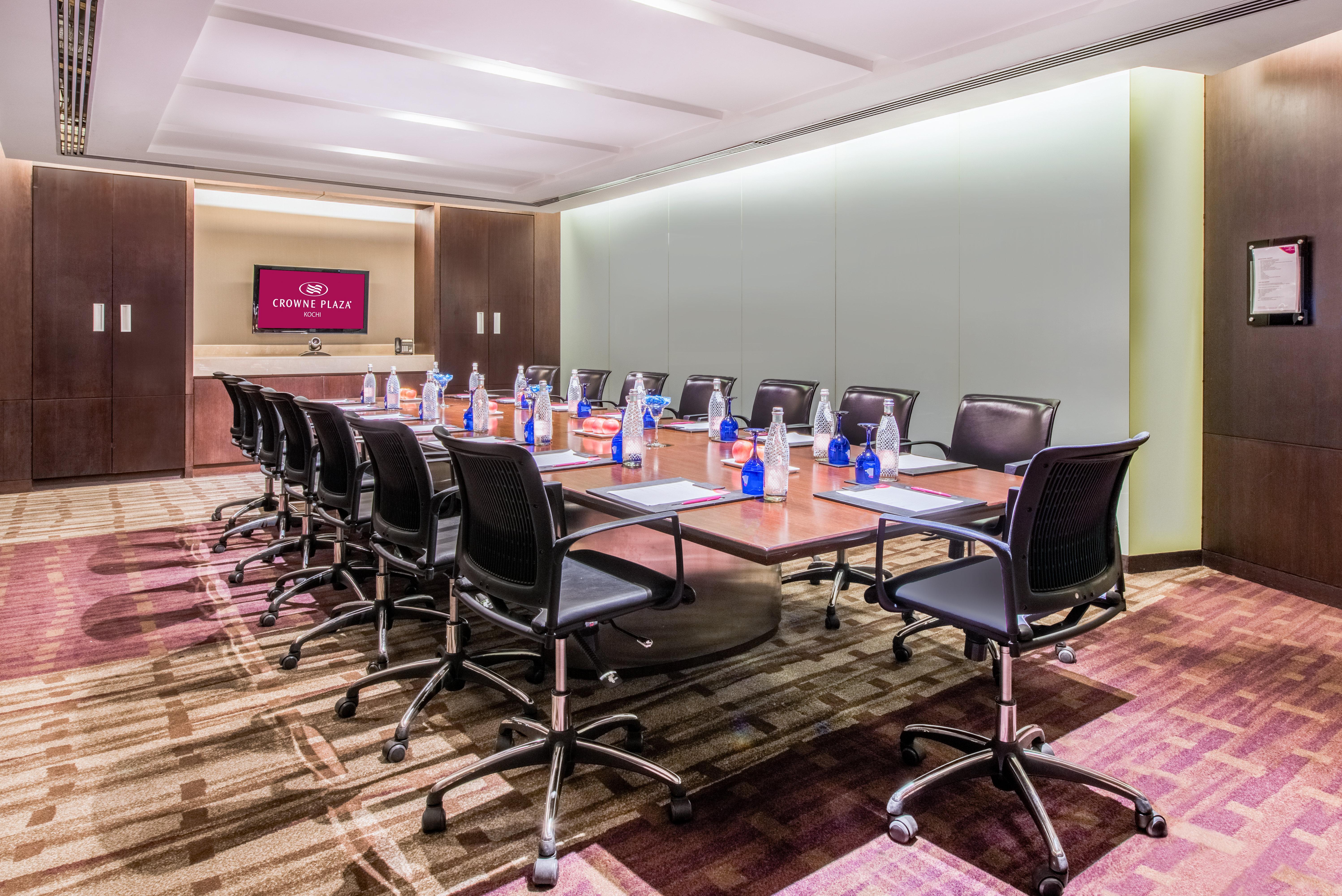 Crowne Plaza Kochi By Ihg Otel Dış mekan fotoğraf Meeting room