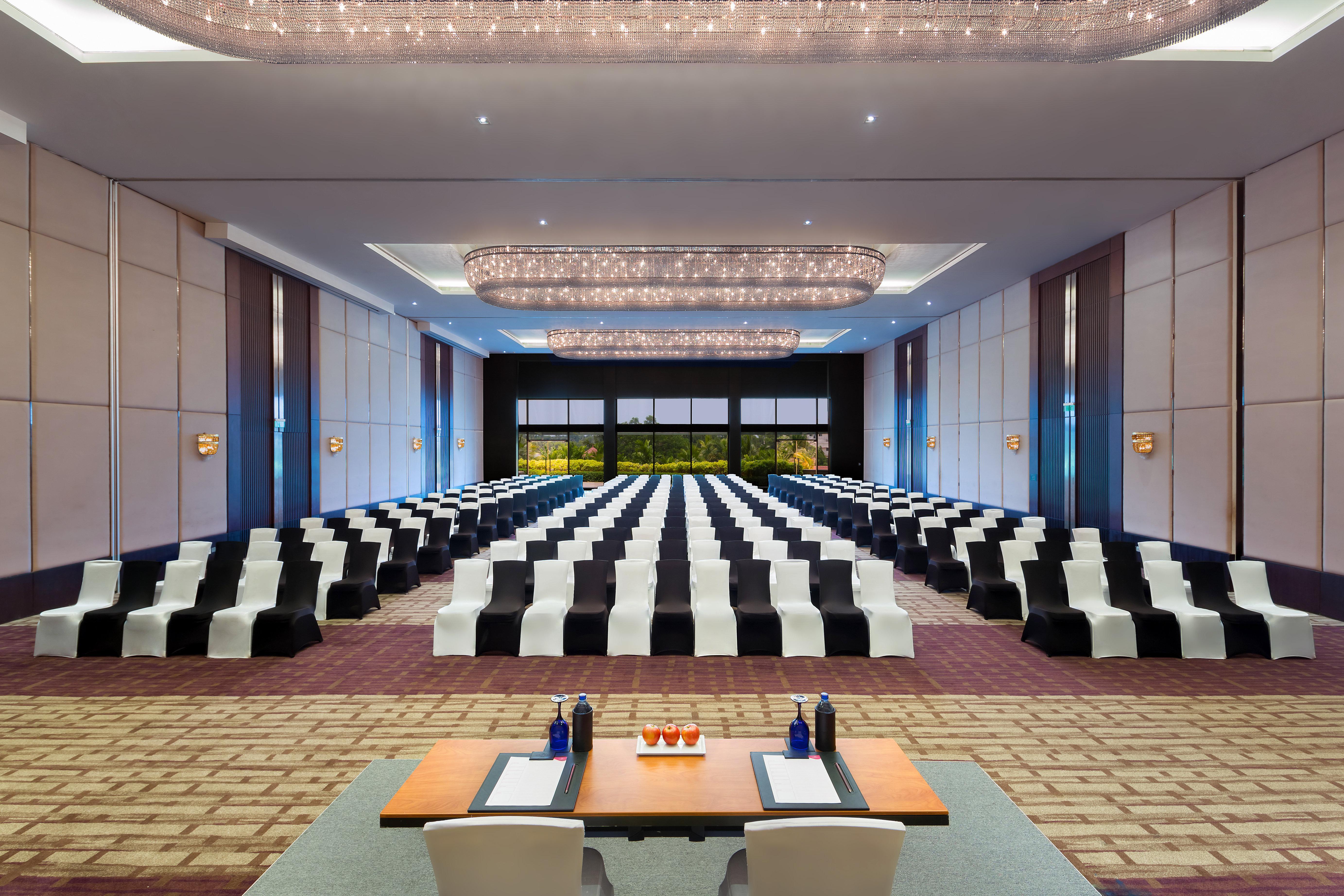 Crowne Plaza Kochi By Ihg Otel Dış mekan fotoğraf The Grand Ballroom