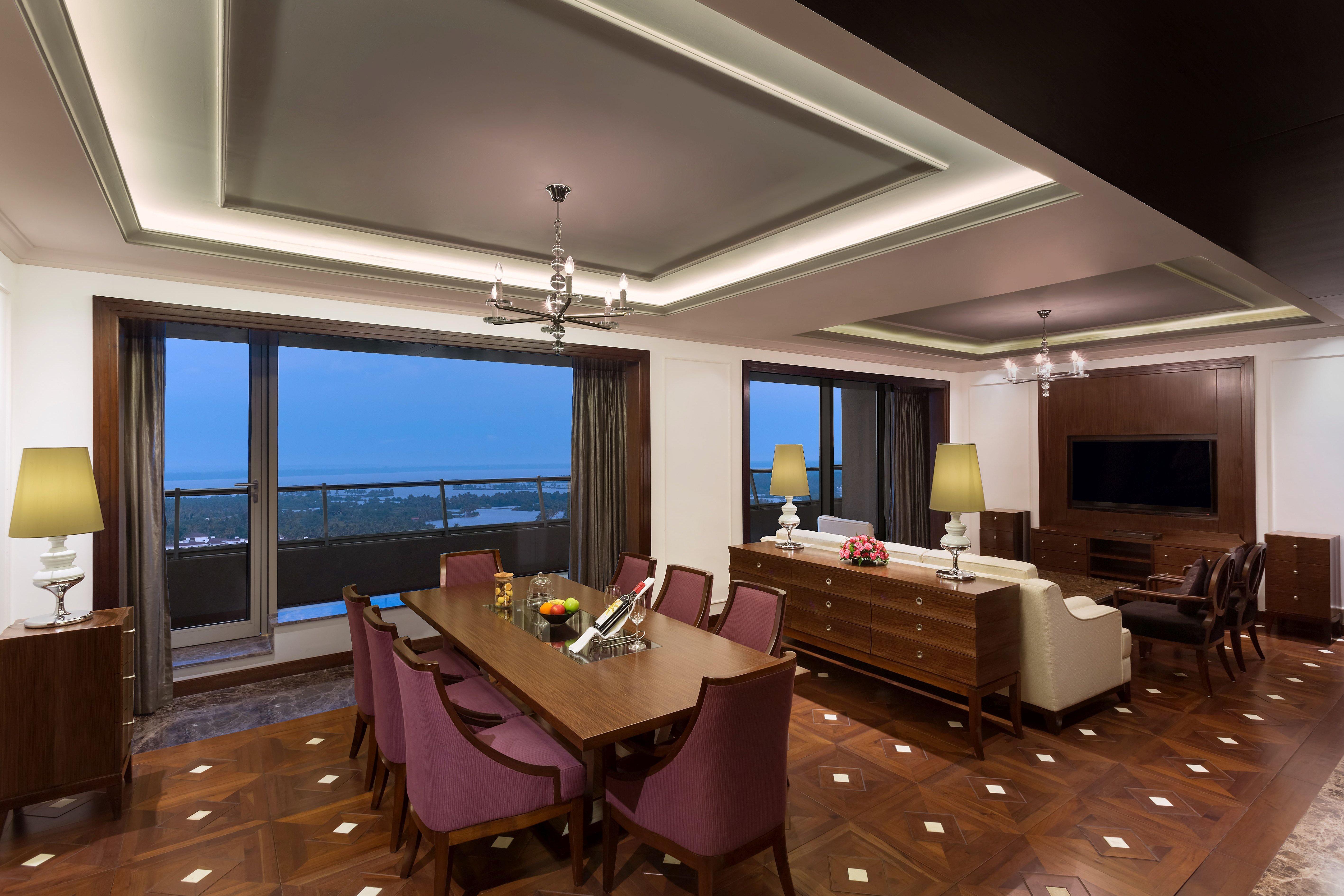 Crowne Plaza Kochi By Ihg Otel Dış mekan fotoğraf A suite at the Taj Mahal Palace