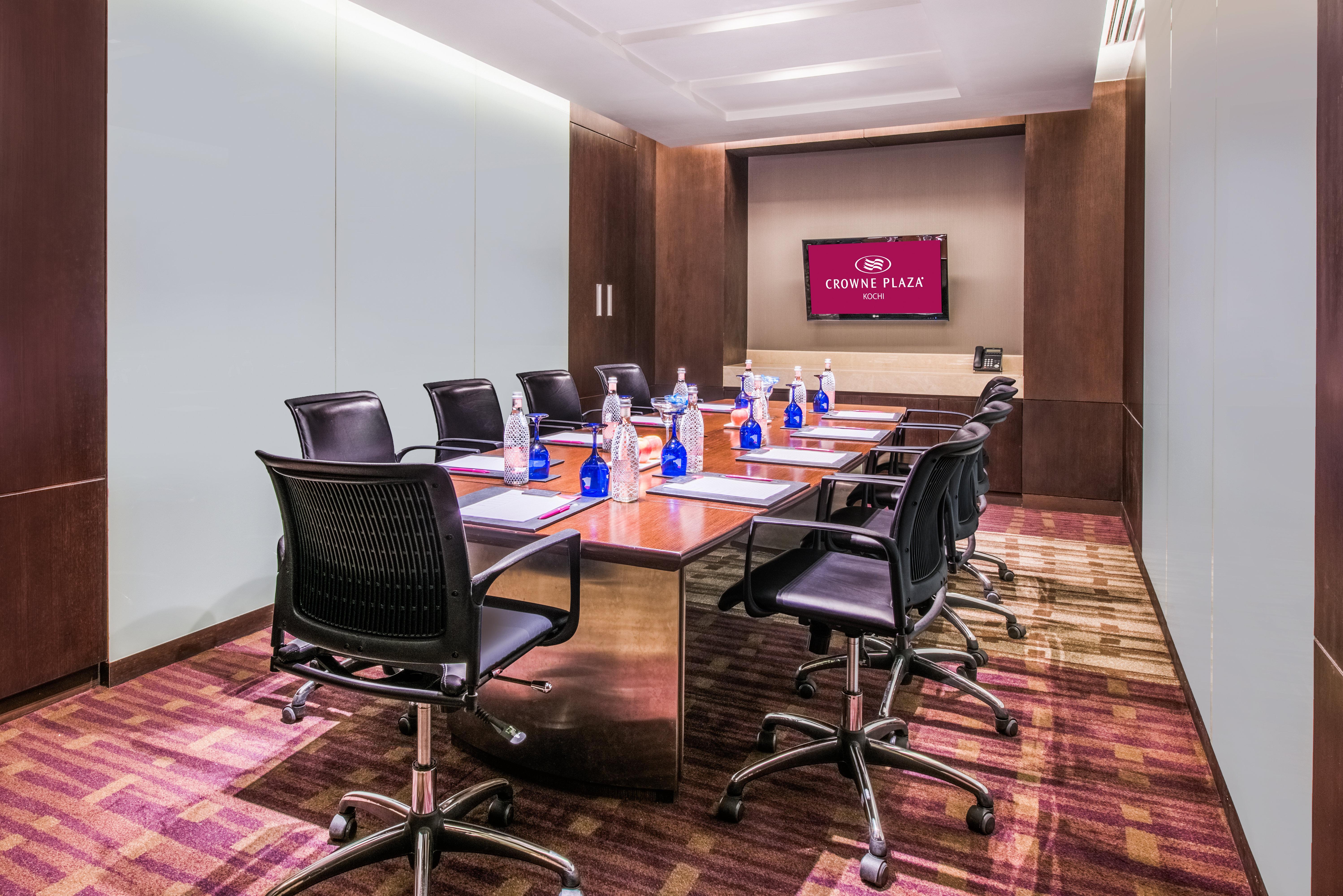 Crowne Plaza Kochi By Ihg Otel Dış mekan fotoğraf Meeting room