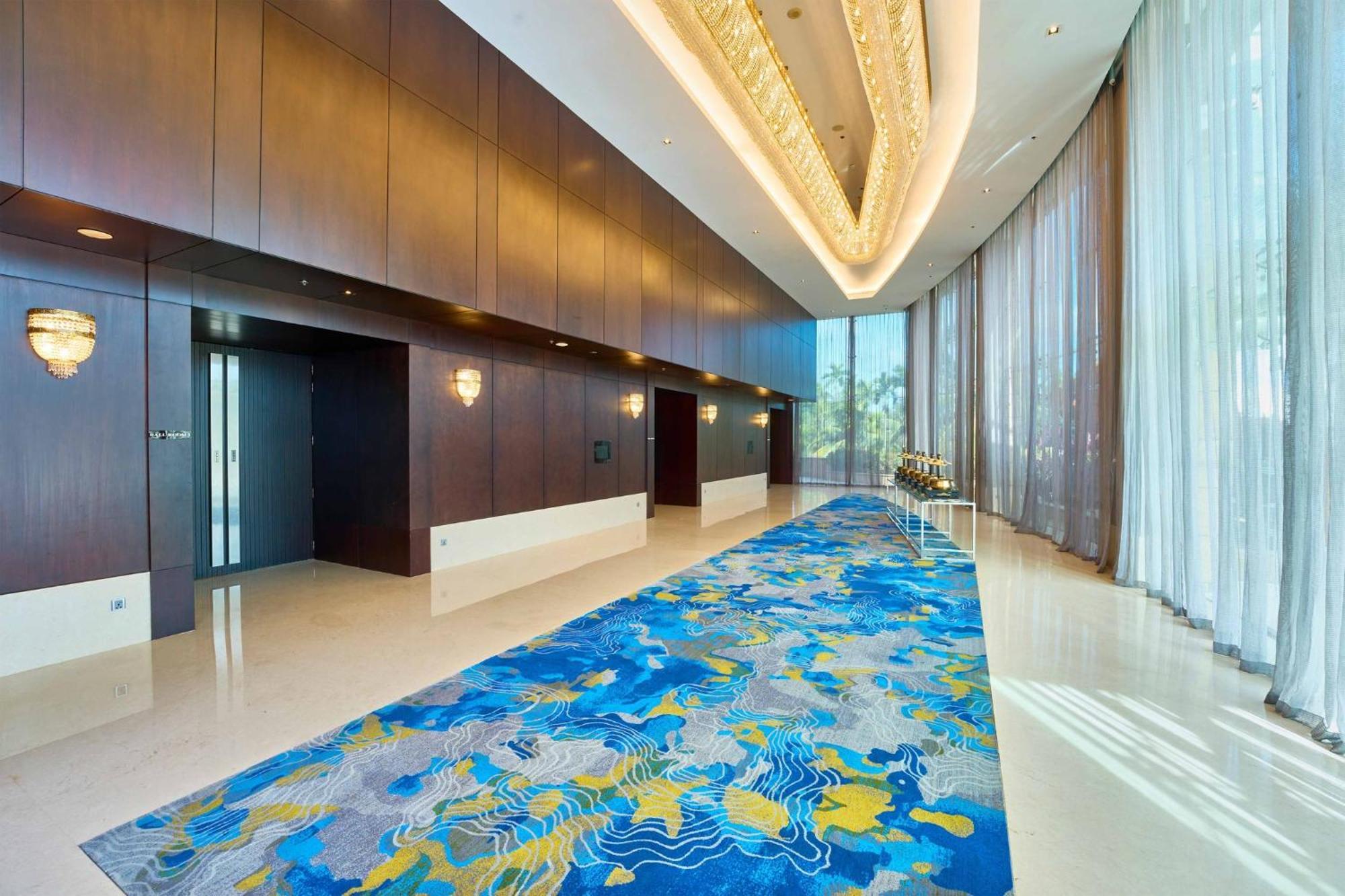 Crowne Plaza Kochi By Ihg Otel Dış mekan fotoğraf Interior of the hotel