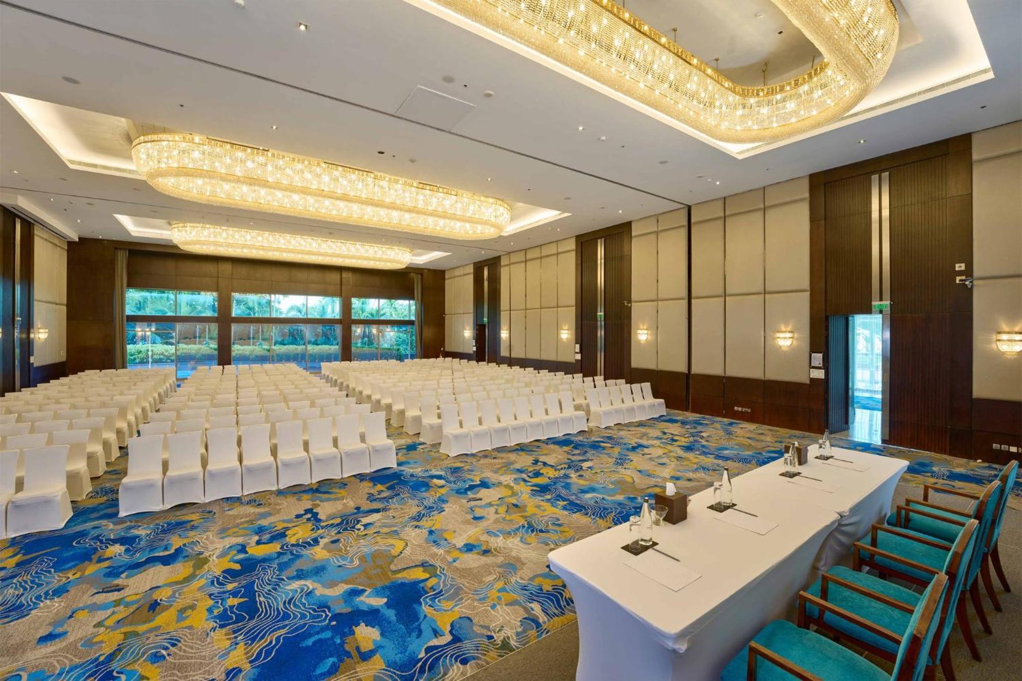 Crowne Plaza Kochi By Ihg Otel Dış mekan fotoğraf The Grand Ballroom
